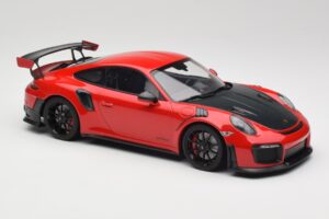 Porsche 911 GT2 RS 991.2 Rot Schwarze Felgen Minichamps 1:18 155968307 Metall – Bild 4 von 6