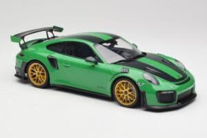 Porsche 911 991.2 GT2 RS Weissach Package British Racing Grün & Goldene Räder Minichamps 1:18 153068318 Metall – Bild 4 von 6