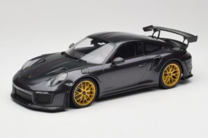Porsche 911 991.2 GT2 RS Weissach Package Purple Metallic Mit Goldenen Magnesium-Felgen Minichamps 1:18 153068322 Metall