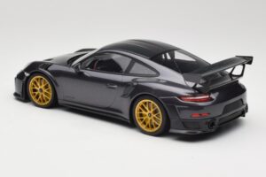 Porsche 911 991.2 GT2 RS Weissach Package Purple Metallic Mit Goldenen Magnesium-Felgen Minichamps 1:18 153068322 Metall – Bild 5 von 6