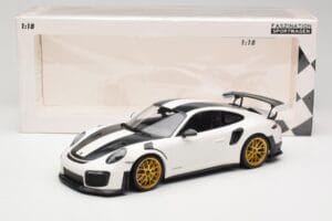 Porsche 911 991.2 GT2 RS Weissach Package Weiss Mit Goldfelgen Minichamps 1:18 153068308 Metall – Bild 6 von 6