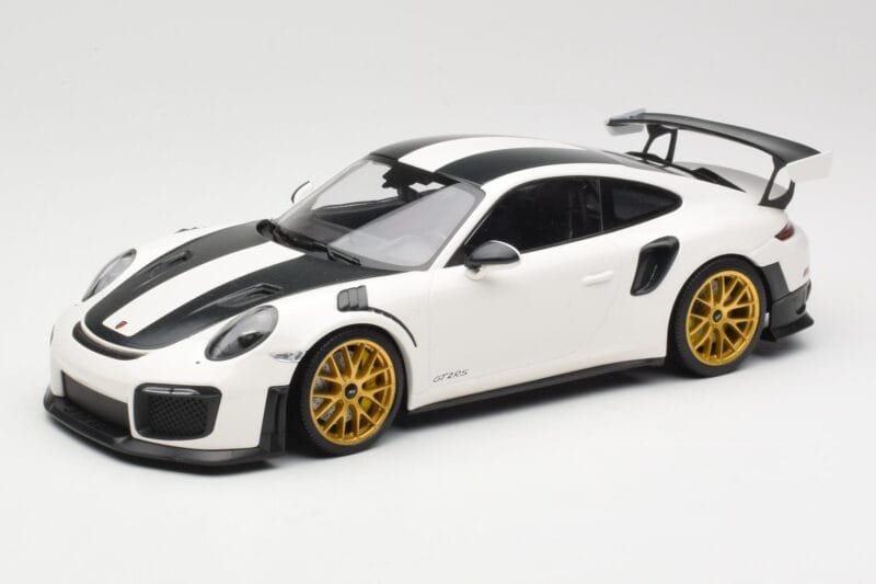 Porsche 911 991.2 GT2 RS Weissach Package Weiss Mit Goldfelgen Minichamps 1:18 153068308 Metall