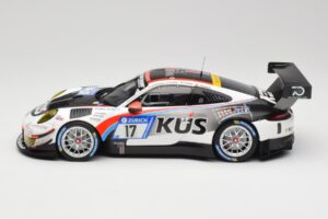 Porsche 911 991.2 GT3 R #17 Kues Team 75 Bernhard M. Christensen / K. Cairoli 24 Hours of Nurburgring 2018 Minichamps 1:18 15 – Bild 3 von 6