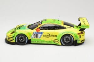 Porsche 911 991.2 GT3 R #911 Manthey Racing R. Dumas / F. Makowiecki 24 Hours of Nürburgring 2017 Minichamps 1:18 155176911 M – Bild 3 von 6