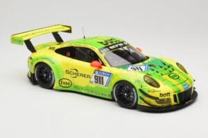 Porsche 911 991.2 GT3 R #911 Manthey Racing R. Dumas / F. Makowiecki 24 Hours of Nürburgring 2017 Minichamps 1:18 155176911 M – Bild 4 von 6