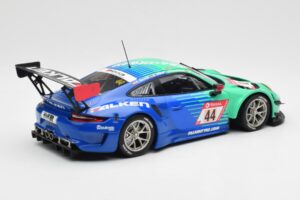 Porsche 911 GT3 R 991.2 Team Falken Motorsport #44 P. Dumbreck / M. Ragginger / S. Müller / K. Bachler ADAC 24 Hours Nürburgr – Bild 5 von 6