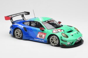 Porsche 911 GT3 R 991.2 Team Falken Motorsport #44 P. Dumbreck / M. Ragginger / S. Müller / K. Bachler ADAC 24 Hours Nürburgr – Bild 6 von 6