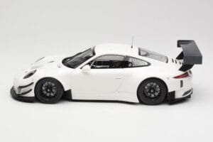 Porsche 911 991.2 GT3 R Weiss mit Schwarzen Rädern Minichamps 1:18 155186900 Metall – Bild 3 von 6