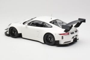 Porsche 911 991.2 GT3 R Weiss mit Schwarzen Rädern Minichamps 1:18 155186900 Metall – Bild 5 von 6