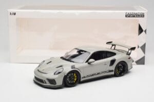 Porsche 911 991.2 GT3 RS Chalk Wording Schwarze Felgen Minichamps 1:18 153068230 Metall – Bild 6 von 6