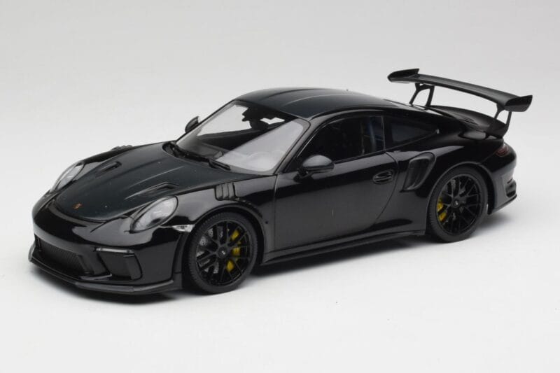Porsche 911 991.2 GT3 RS Weissach Package Schwarz & Schwarze Räder Minichamps 1:18 153068228 Metall