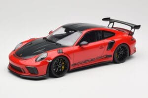 Porsche 911 991.2 GT3 RS Weissach Package Guards Red Schwarze Felgen Minichamps 1:18 153068223 Metall