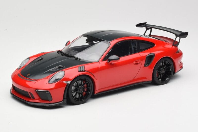 Porsche 911 991.2 GT3 RS Weissach Package Rot mit Schwarzen Felgen Minichamps 1:18 155068230 Metall