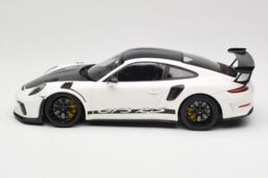 Porsche 911 991.2 GT3 RS Weissach Package Weiss Wording Schwarze Magnesium Felgen Minichamps 1:18 153068225 Metall – Bild 3 von 6