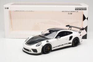Porsche 911 991.2 GT3 RS Weissach Package Weiss Wording Schwarze Magnesium Felgen Minichamps 1:18 153068225 Metall – Bild 6 von 6