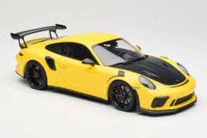 Porsche 911 991.2 GT3 RS Gelb mit Schwarzen Felgen Minichamps 1:18 155068231 Metall – Bild 4 von 6