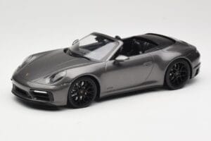 Porsche 911 992 Carrera 4 GTS Cabriolet Grey Metallic Minichamps 1:18 155063031 Metall