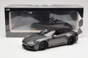 Porsche 911 992 Carrera 4 GTS Cabriolet Grey Metallic Minichamps 1:18 155063031 Metall – Bild 6 von 6