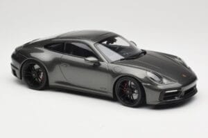 Porsche 911 992 Carrera 4 GTS Green Metallic Minichamps 1:18 155063101 Metall – Bild 4 von 6