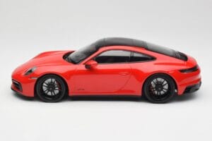 Porsche 911 992 Carrera 4 GTS Rot Minichamps 1:18 155063100 Metall – Bild 3 von 6