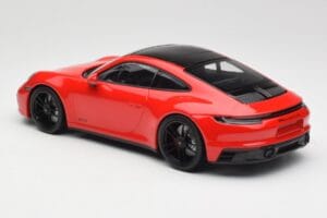 Porsche 911 992 Carrera 4 GTS Rot Minichamps 1:18 155063100 Metall – Bild 5 von 6