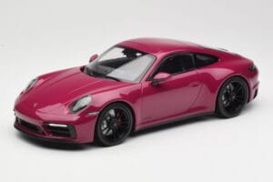 Porsche 911 992 Carrera 4 GTS Rubystar Minichamps 1:18 155063102 Metall