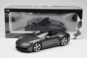Porsche 911 992 Carrera 4S Cabriolet Agate Grey Metallic Minichamps 1:18 155067336 Metall – Bild 6 von 6