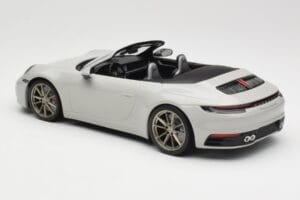 Porsche 911 992 Carrera 4S Cabriolet Grau Minichamps 1:18 155067335 Metall – Bild 5 von 6