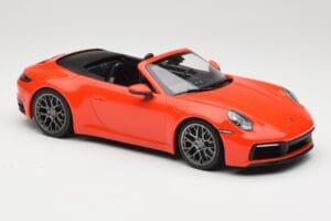 Porsche 911 992 Carrera 4S Cabriolet Orange Minichamps 1:18 155067334 Metall – Bild 4 von 6