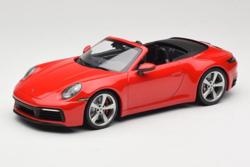 Porsche 911 992 Carrera 4S Cabriolet Rot Minichamps 1:18 155067331 Metall