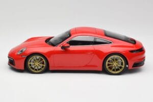 Porsche 911 992 Carrera 4S Guards Rot & Goldene Räder Minichamps 1:18 153067328 Metall – Bild 3 von 6