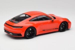 Porsche 911 992 Carrera 4S Lava Orange Minichamps 1:18 155067327 Metall – Bild 2 von 6