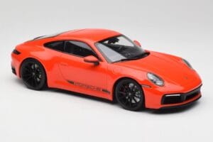 Porsche 911 992 Carrera 4S Lava Orange Minichamps 1:18 155067327 Metall – Bild 4 von 6
