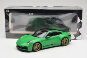 Porsche 911 992 Carrera 4S Python Green Minichamps 1:18 155067325 Metall – Bild 6 von 6