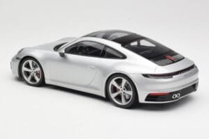 Porsche 911 992 Carrera 4S Silber Minichamps 1:18 155067322 Metall – Bild 5 von 6