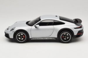 Porsche 911 992 Dakar Ice Grey Metallic Norev 1:18 187242 Metall – Bild 4 von 8