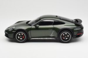 Porsche 911 992 Dakar Oak Grün Metallic Norev 1:18 187241 Metall – Bild 5 von 9