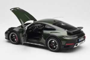 Porsche 911 992 Dakar Oak Grün Metallic Norev 1:18 187241 Metall – Bild 6 von 9