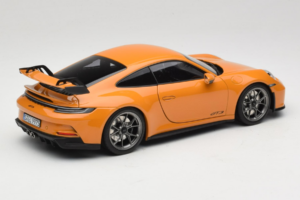 Porsche 911 992 GT3 Bahama Yellow Norev 1:18 187387 Metall – Bild 3 von 8
