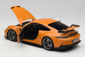 Porsche 911 992 GT3 Bahama Yellow Norev 1:18 187387 Metall – Bild 5 von 8