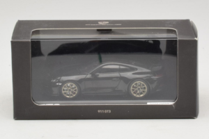 Porsche 911 992 GT3 Schwarz Mit Goldenen Felgen Minichamps 1:43 WAP0201520M007 Metall – Bild 4 von 4