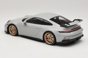 Porsche 911 992 GT3 Chalk Goldene Felgen Minichamps 1:18 117069001 Metall – Bild 5 von 6