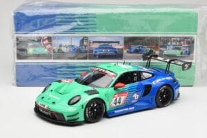 Porsche 911 992 GT3 R Falken #44 D. Eriksson / T. Heinemann 24 Hours of Nurburgring 2023 Minichamps 1:18 113236344 Metall – Bild 8 von 8
