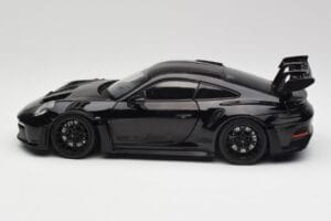 Porsche 911 992 GT3 RS Schwarz & Schwarz Felgen Concept Minichamps 1:18 911992003 Metall – Bild 4 von 8