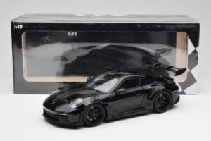Porsche 911 992 GT3 RS Schwarz & Schwarz Felgen Concept Minichamps 1:18 911992003 Metall – Bild 8 von 8