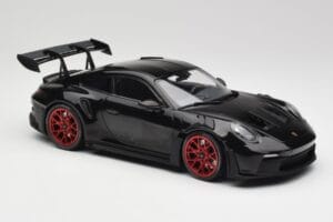 Porsche 911 992 GT3 RS Schwarz & Rote Räder & Schwarzes Dekor Minichamps 1:18 153062240 Metall – Bild 4 von 6