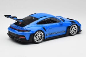 Porsche 911 992 GT3 RS Blau & Silberne Räder & Schwarzes Dekor Minichamps 1:18 153062234 Metall – Bild 2 von 6