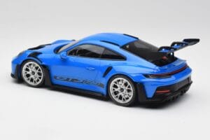 Porsche 911 992 GT3 RS Blau & Silberne Räder & Schwarzes Dekor Minichamps 1:18 153062234 Metall – Bild 5 von 6