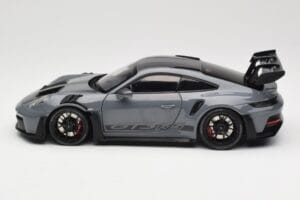 Porsche 911 992 GT3 RS Crayon Weissach Package & Black Wheels Minichamps 1:18 110062024 Metall – Bild 4 von 8