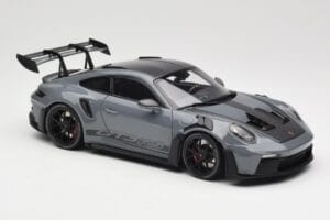 Porsche 911 992 GT3 RS Crayon Weissach Package & Black Wheels Minichamps 1:18 110062024 Metall – Bild 6 von 8